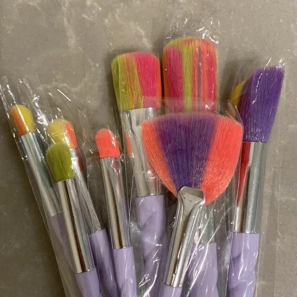 Unicorn makeup brushes - Picture 2 of 3